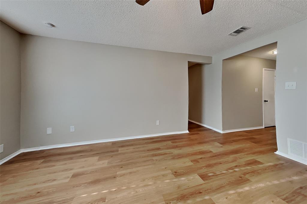 912 Blue Ridge Drive Property Photo 2
