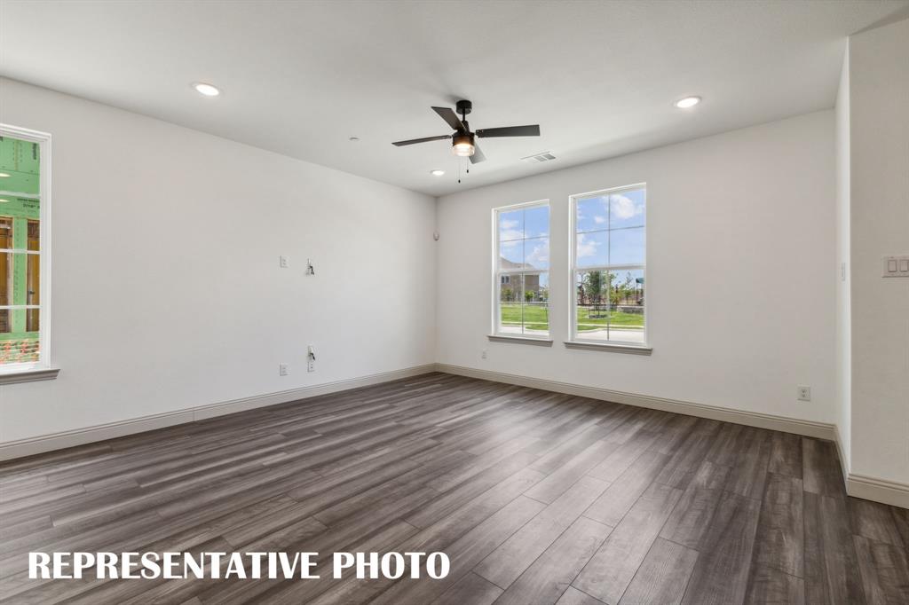 1039 Splitrock Drive Property Photo 4