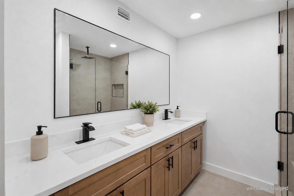 6365 Diamond Head Circle A Property Photo 13
