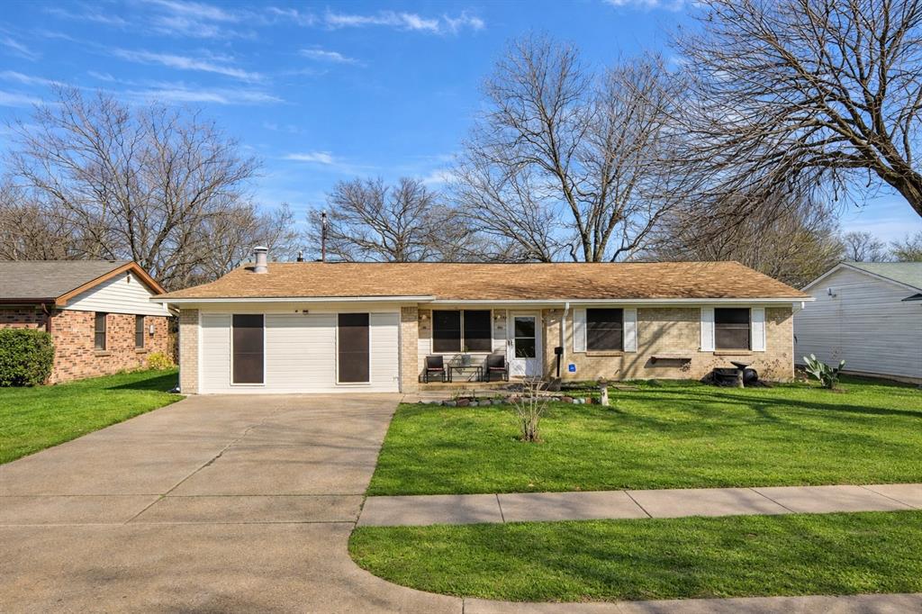 639 Yale Drive Property Photo 1