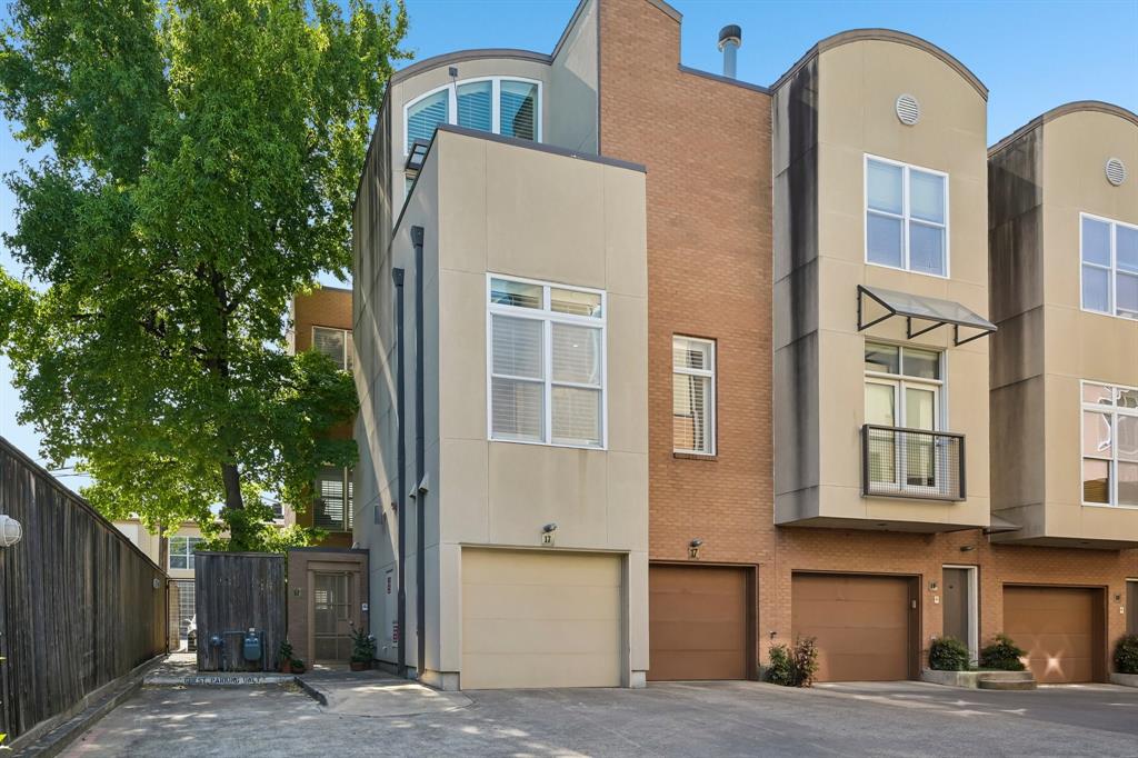 4310 Buena Vista Street 17