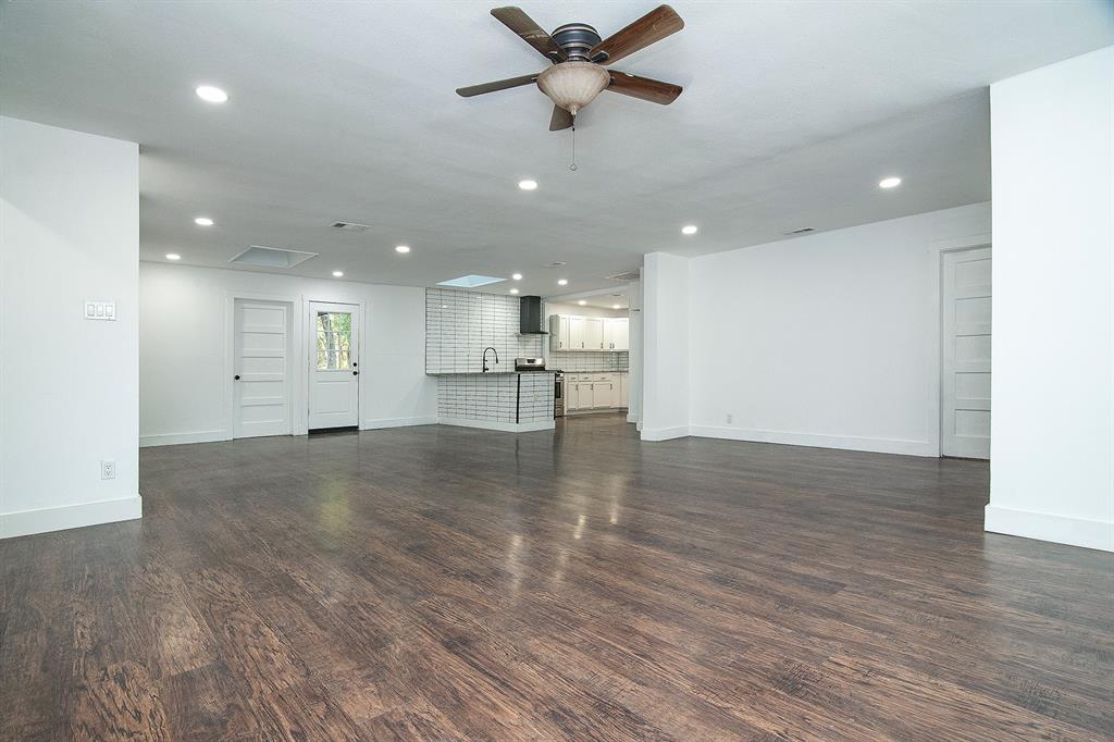 7326 Maringo Drive Property Photo 4