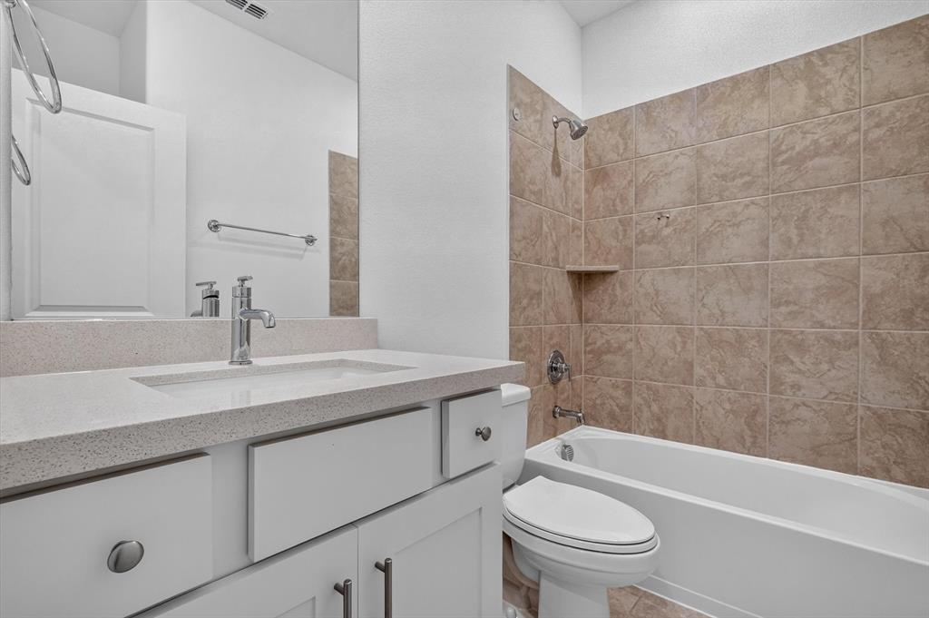1301 Espada Street Property Photo 16