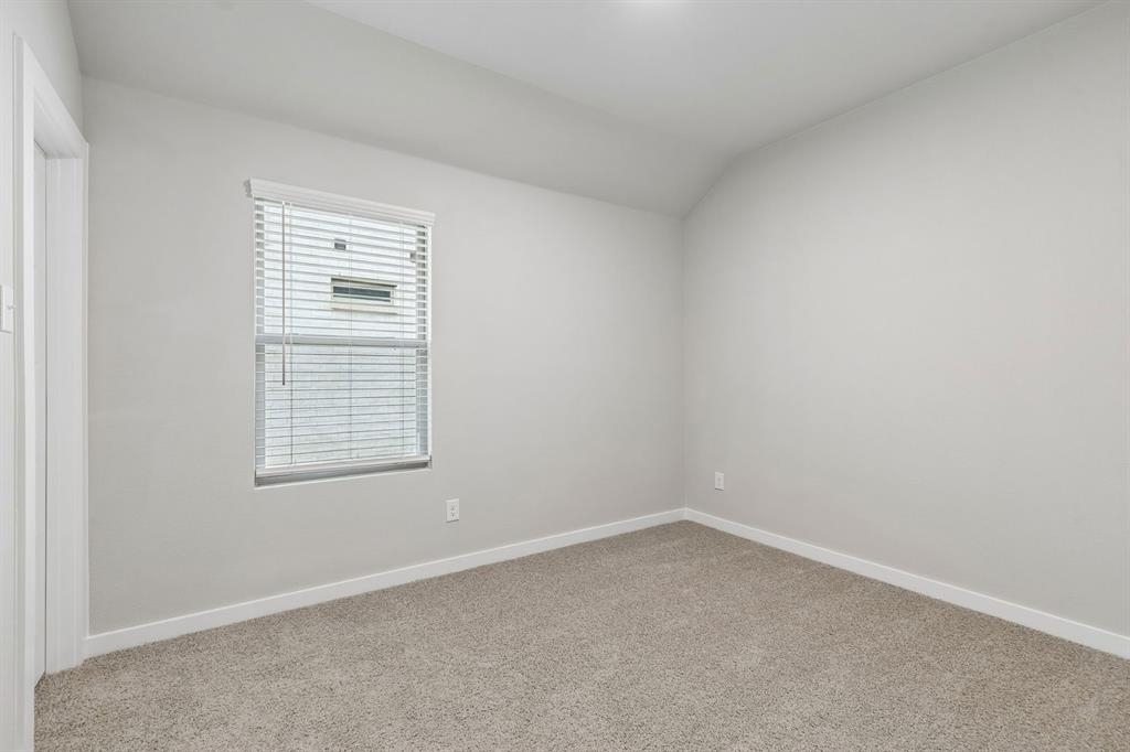 707 Edgehurst Drive Property Photo 26