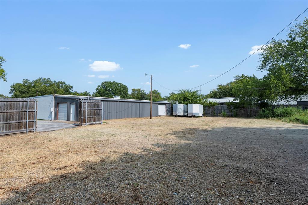 903 Davy Crockett Street Property Photo 26