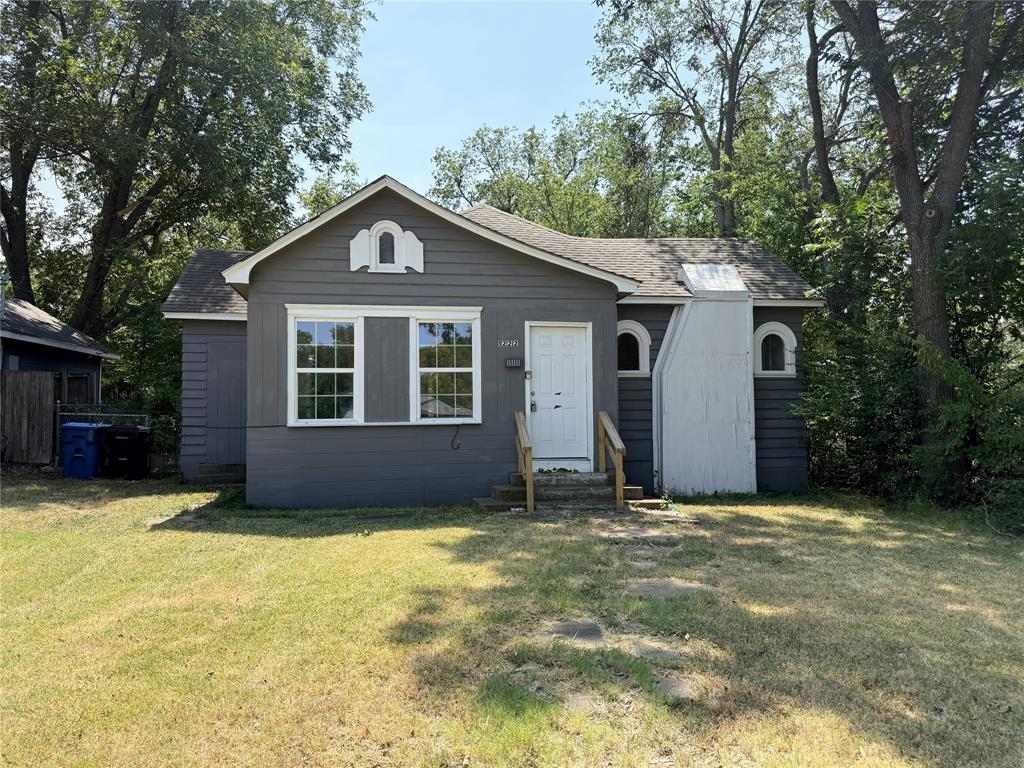 1222 W Morton Street Property Photo 1