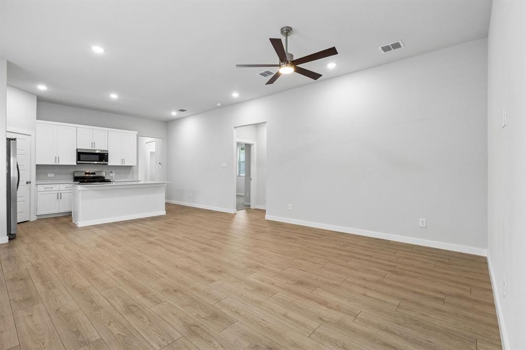 804 Knox River Drive Property Photo 7