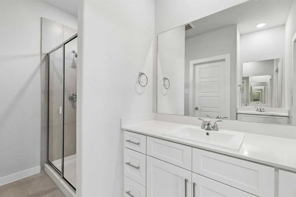 804 Knox River Drive Property Photo 17