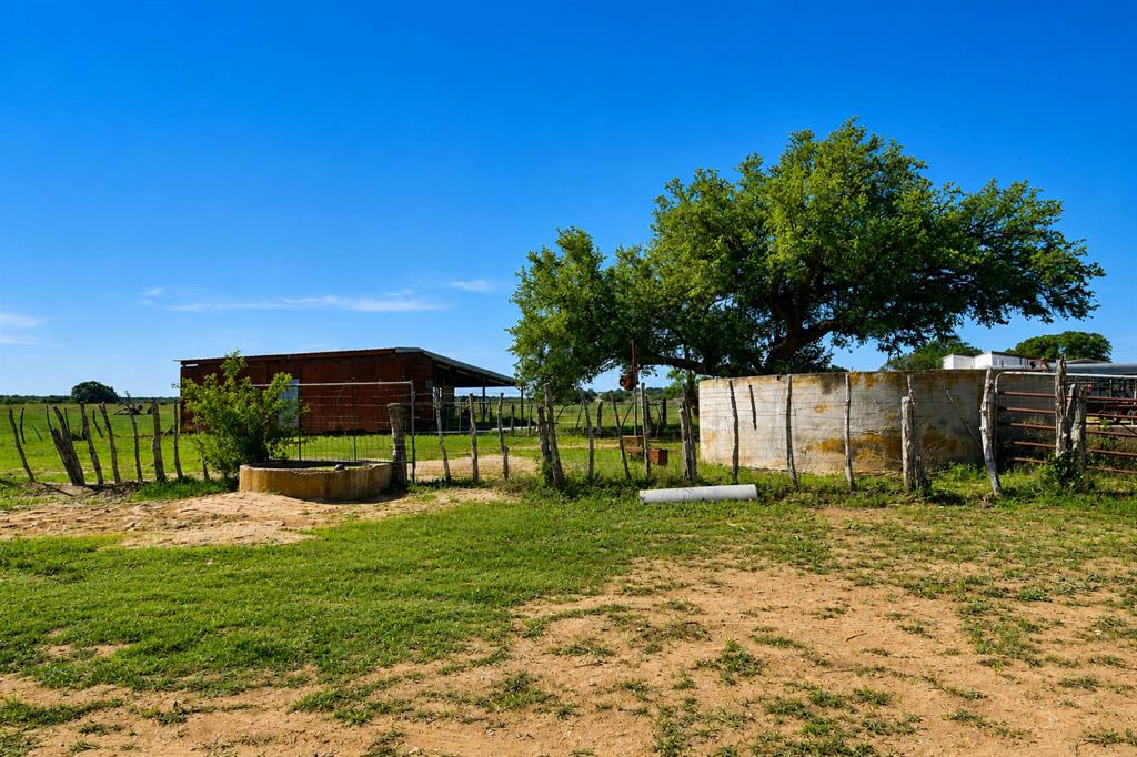 8228 Us Hwy 377 Property Photo 31