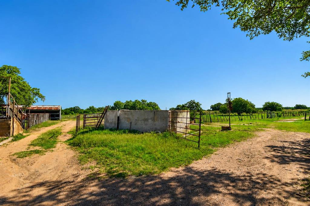 8228 Us Hwy 377 Property Photo 35