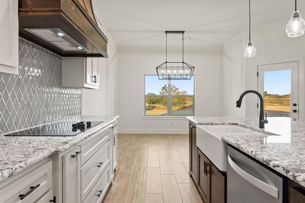 8017 Ranch View Place Property Photo 8