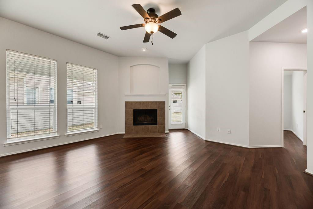 2313 Hillside Drive Property Photo 3