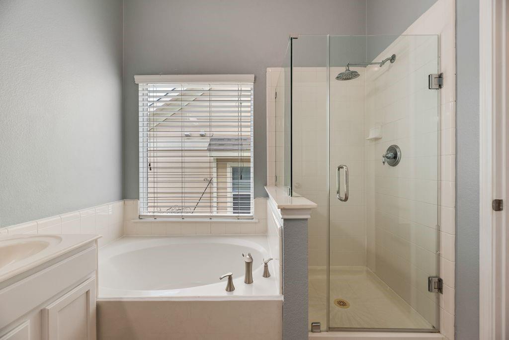 2313 Hillside Drive Property Photo 14
