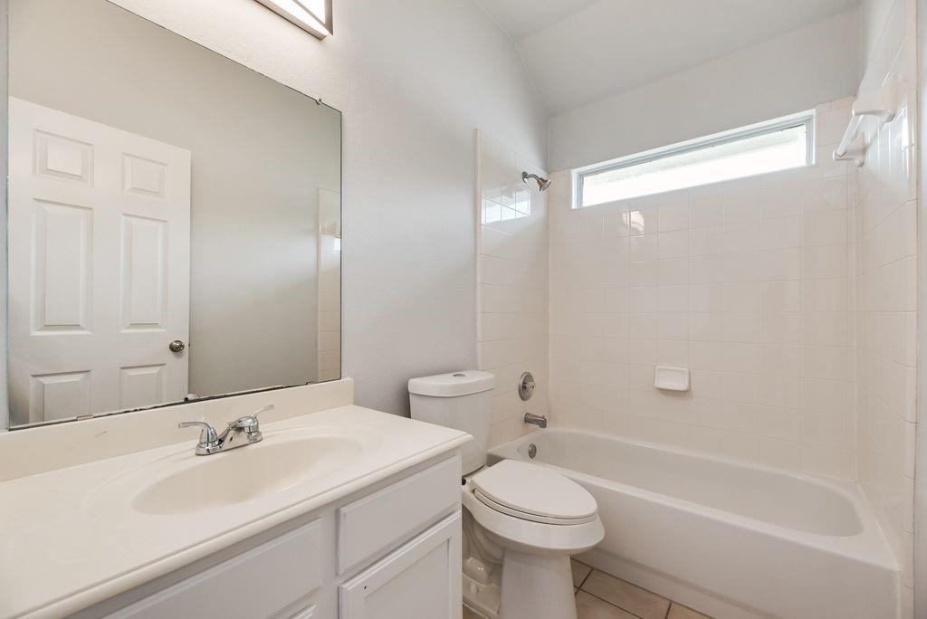 2313 Hillside Drive Property Photo 17