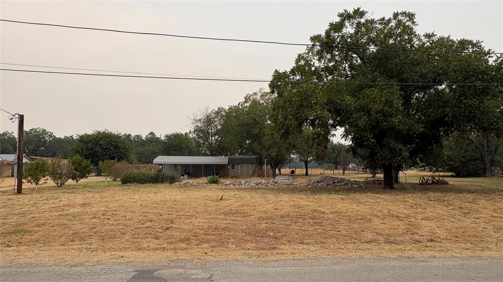 701 W Manchaca Avenue Property Photo 5