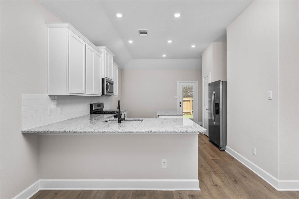 1108 Windermere Way Property Photo 3