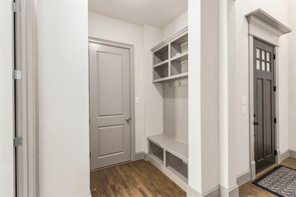 3923 Idlebrook Drive Property Photo 35