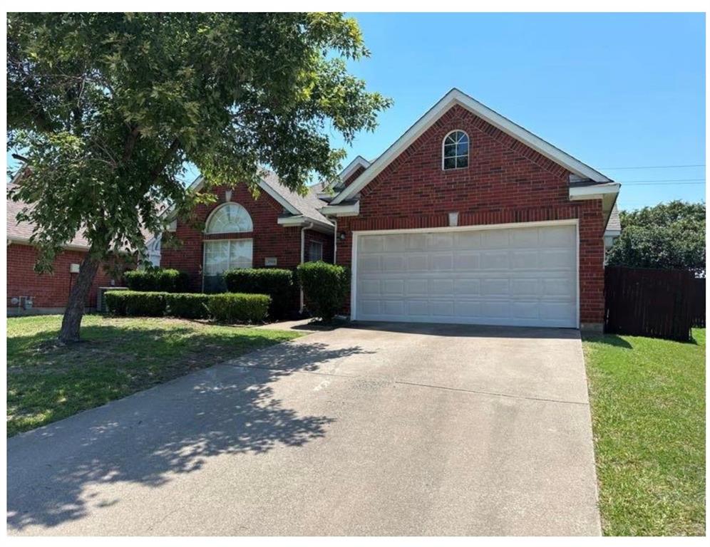 3904 Ridge Gate Drive Property Photo 1