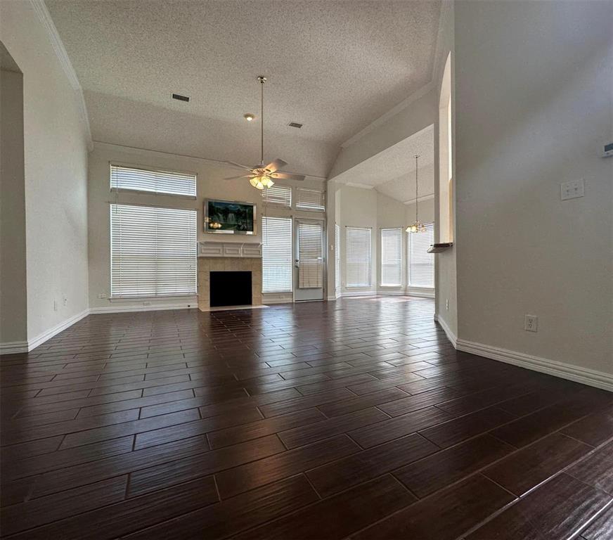 3904 Ridge Gate Drive Property Photo 4