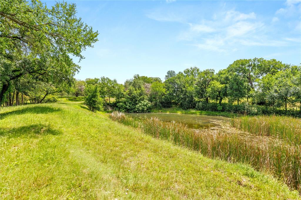 962 Oak And Clover Ridge Property Photo 11