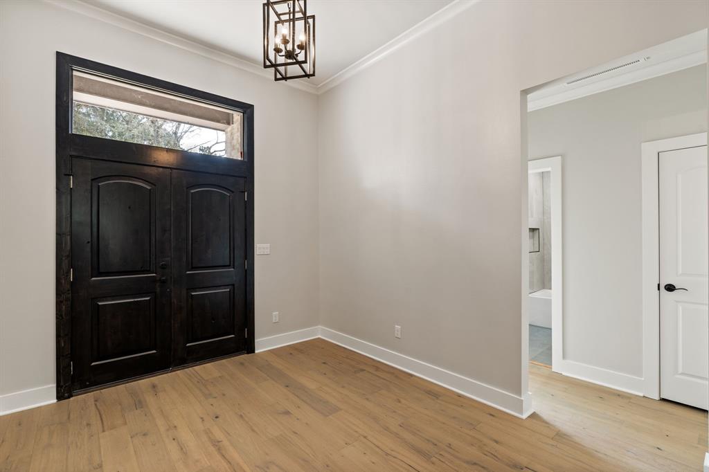 335 Perdanales Drive Property Photo 4