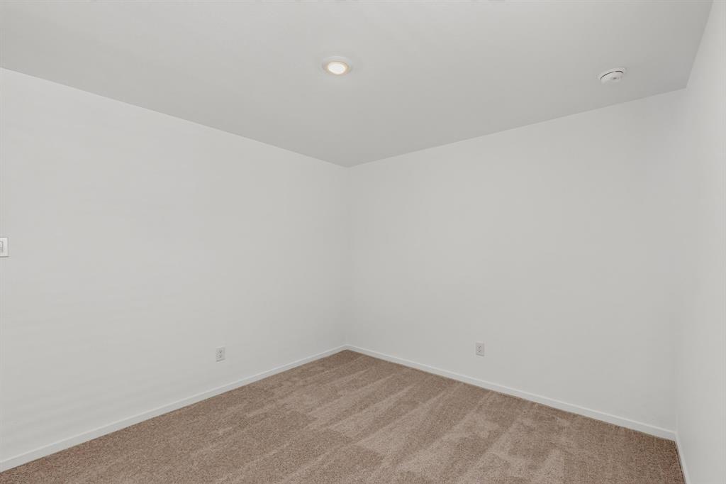 624 Kinglet Lane Property Photo 18