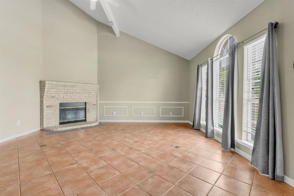 7029 County Road 526 Property Photo 4