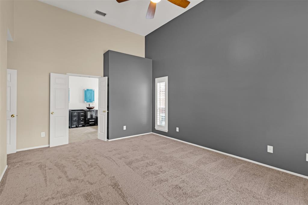 1119 Shadow Lakes Boulevard Property Photo 10