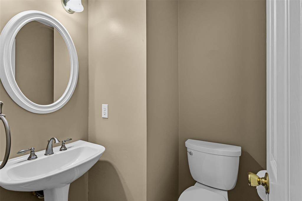 1119 Shadow Lakes Boulevard Property Photo 14