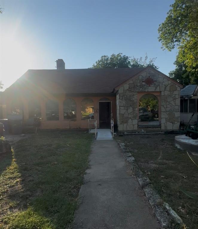 2403 Langdon Avenue Property Photo 1