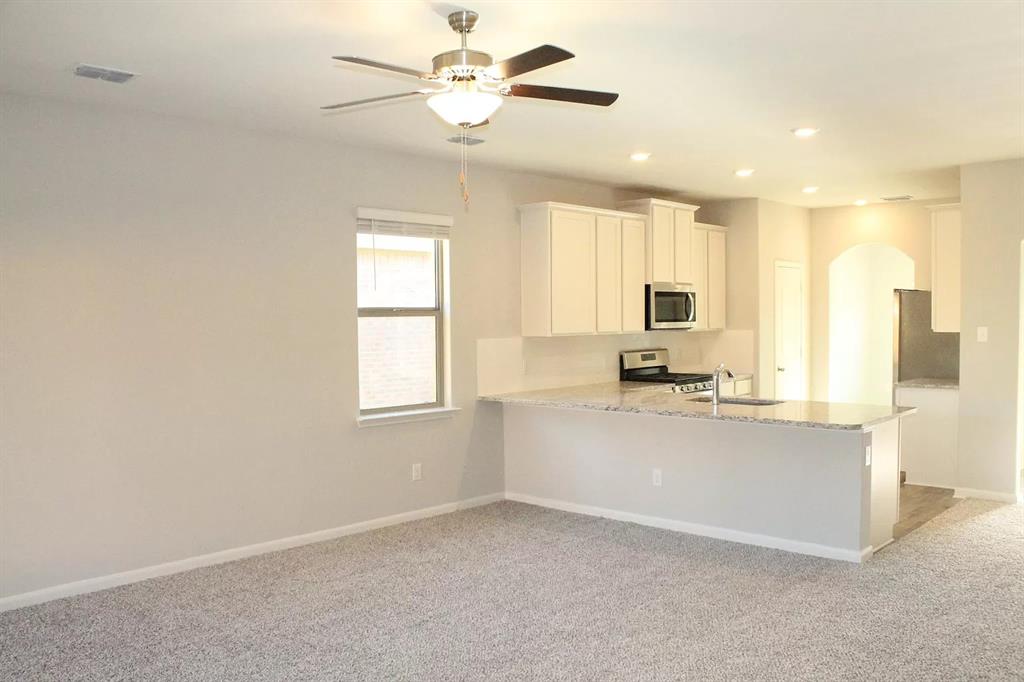 2104 Penaflor Drive Property Photo 5