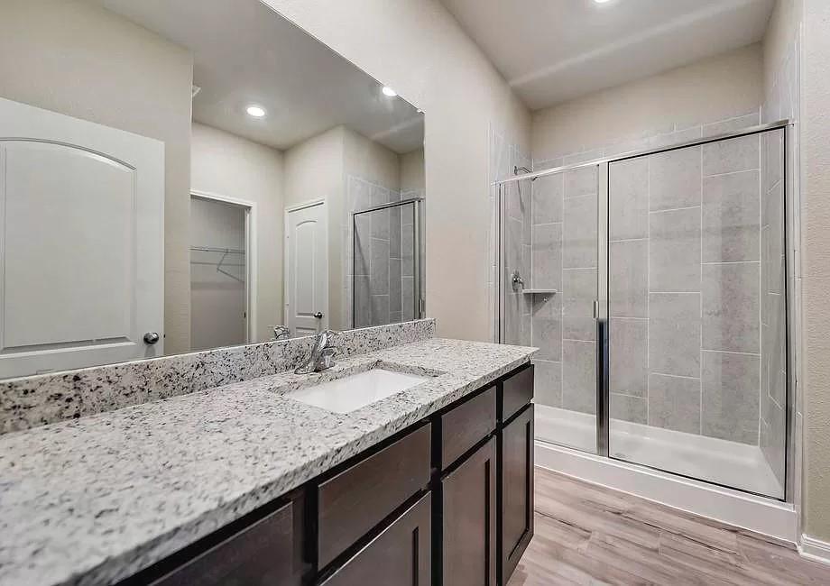 2104 Penaflor Drive Property Photo 9