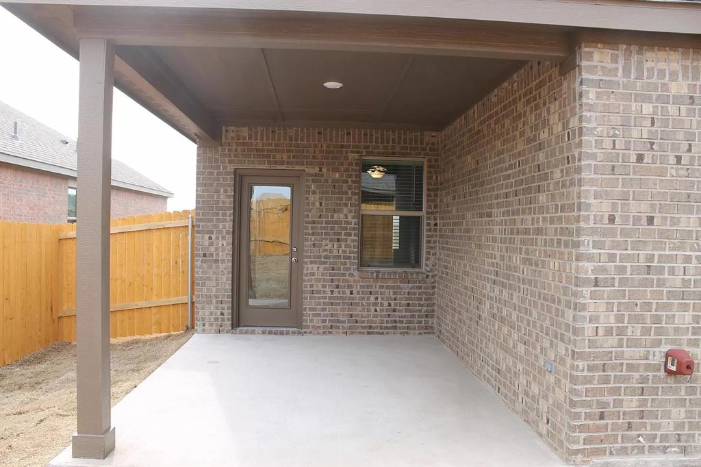 2104 Penaflor Drive Property Photo 13