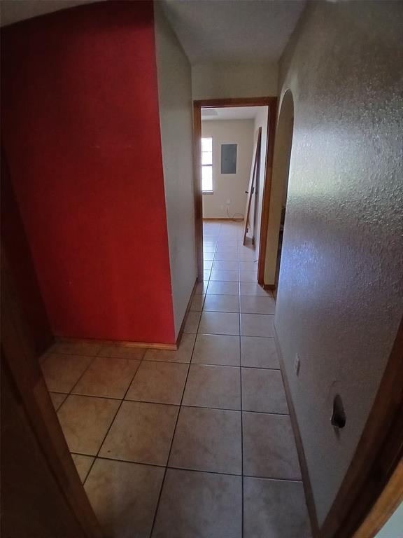 310 W 10th Street Property Photo 15