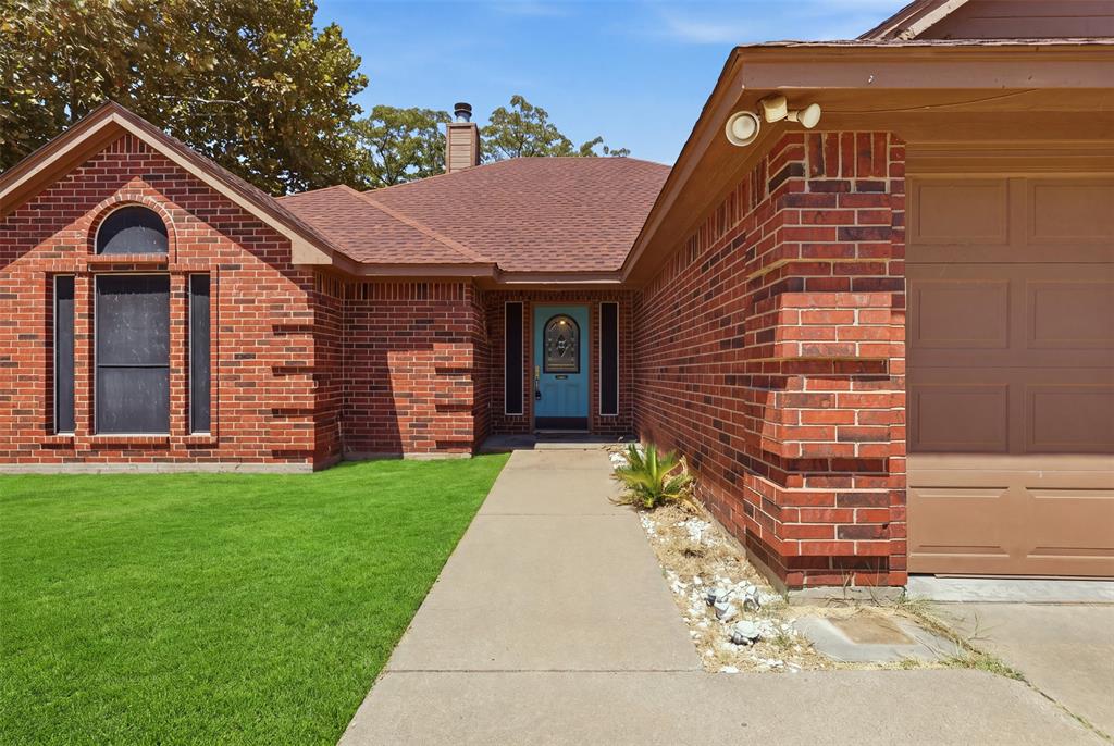 1507 Saddle Creek Court Property Photo 3