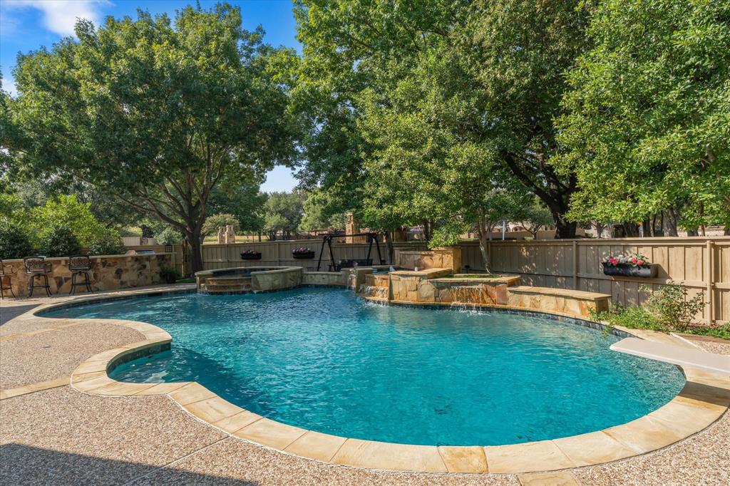6808 Echo Canyon Drive Property Photo 1