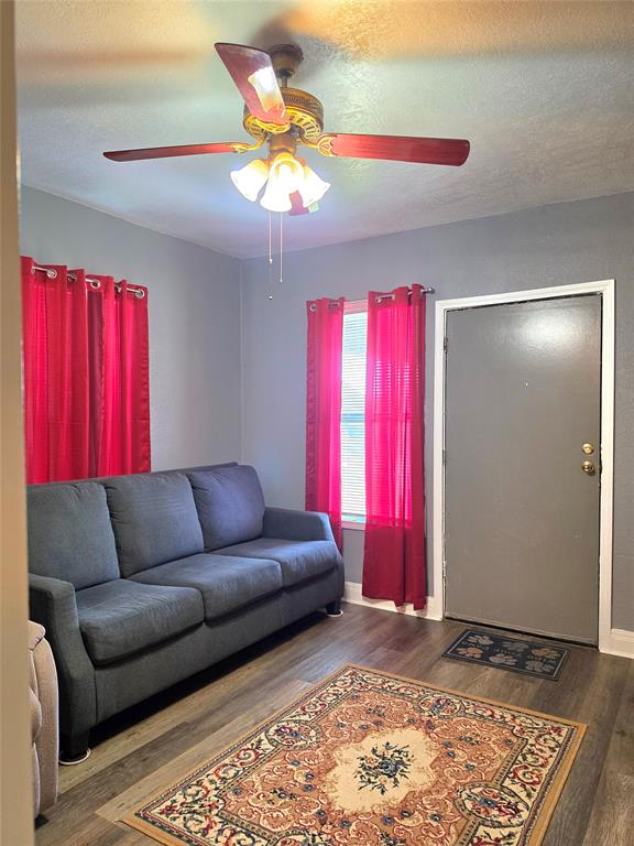 305 N Eagle Street Property Photo 5