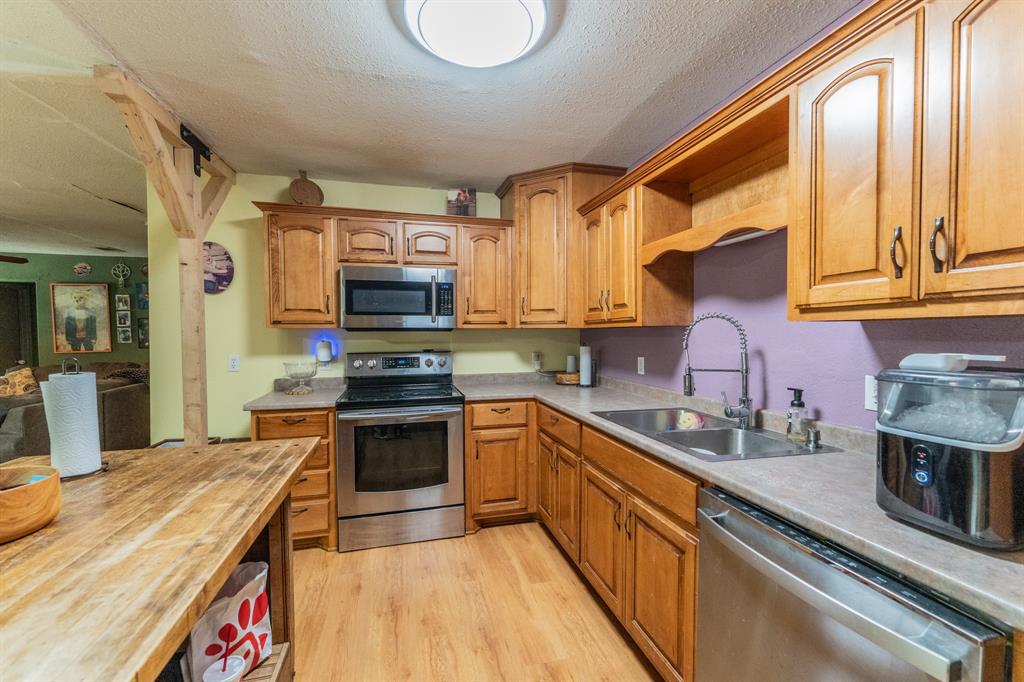345 County Road 1158 Property Photo 7