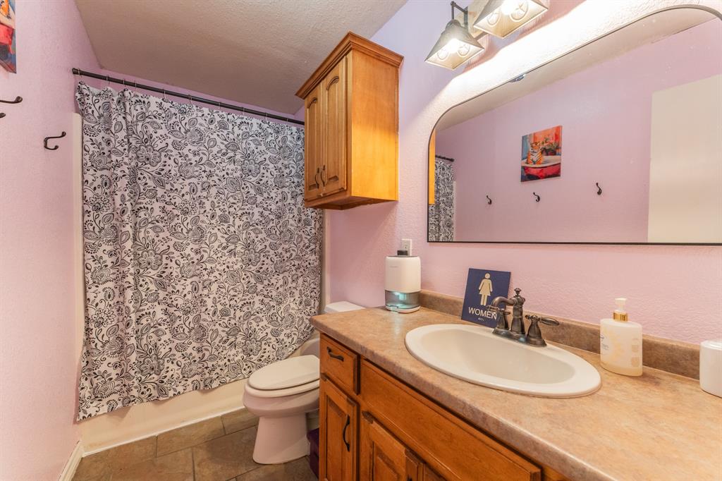 345 County Road 1158 Property Photo 12