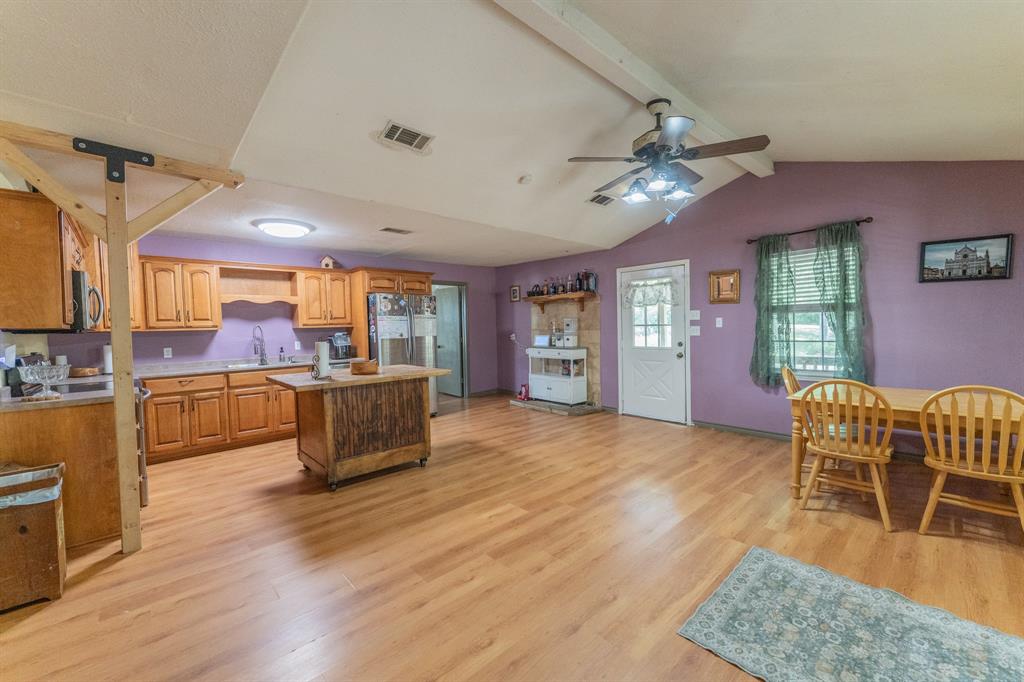 345 County Road 1158 Property Photo 17