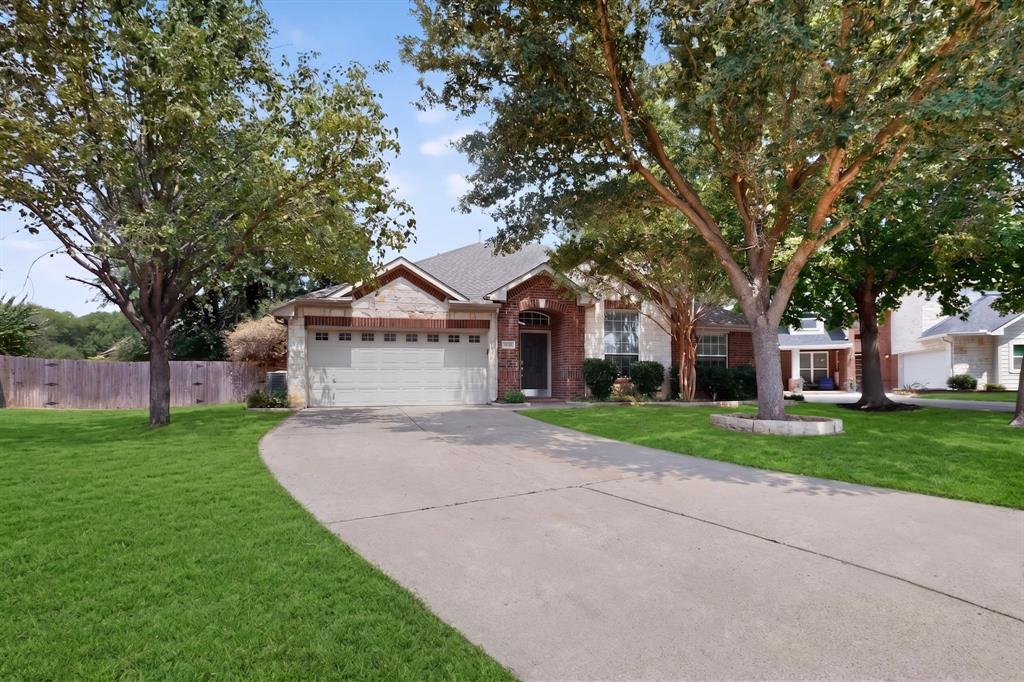 2420 Bent Trail Property Photo 1