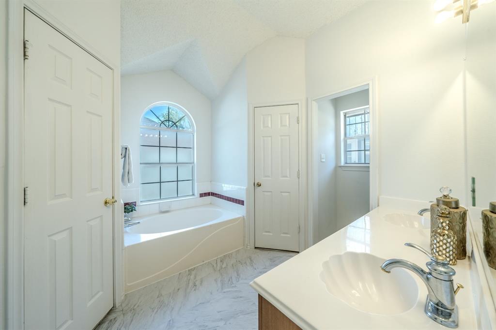 32 Atlantic Avenue Property Photo 13