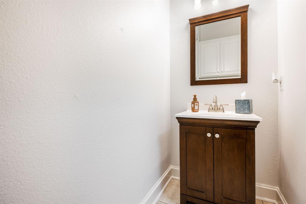 5 Meadowbrook Circle Property Photo 32