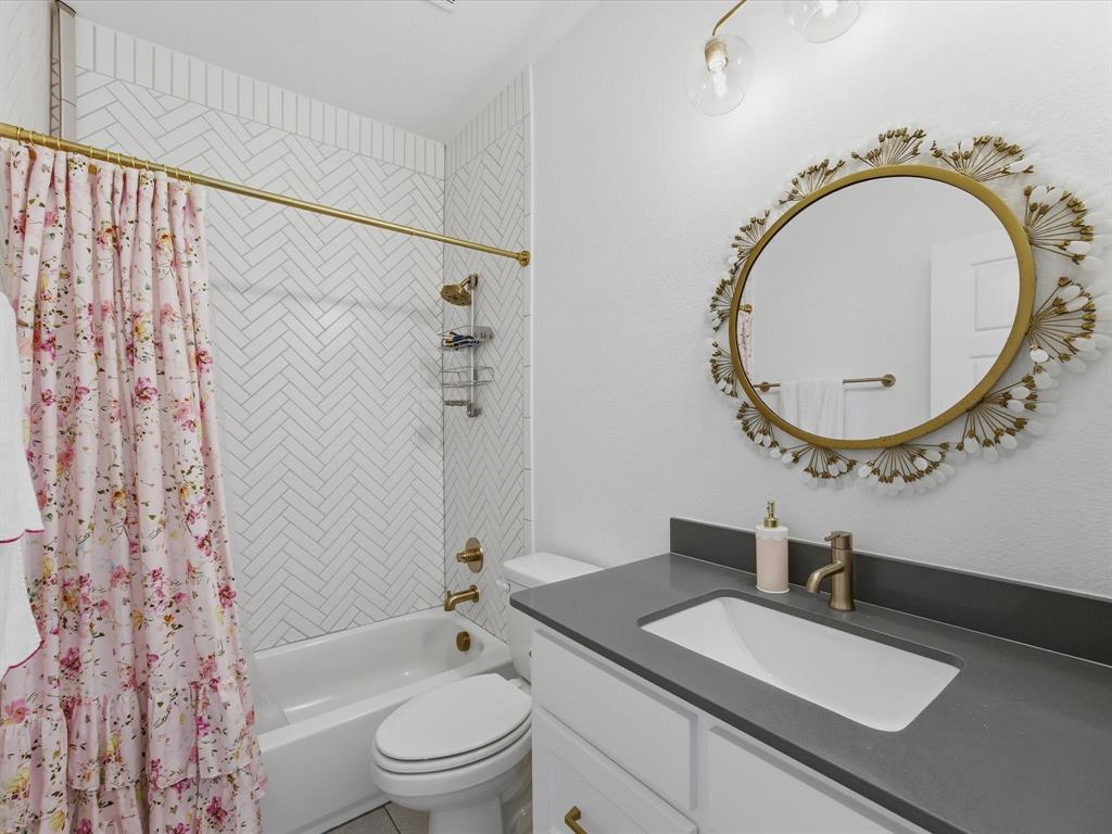 2216 Winding Creek Circle Property Photo 31