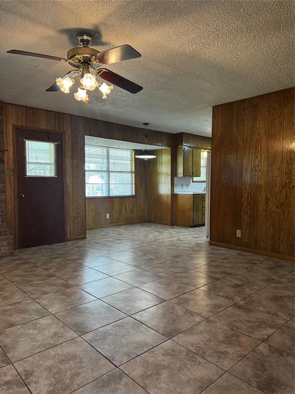 4407 Mcarthur Circle Property Photo 10