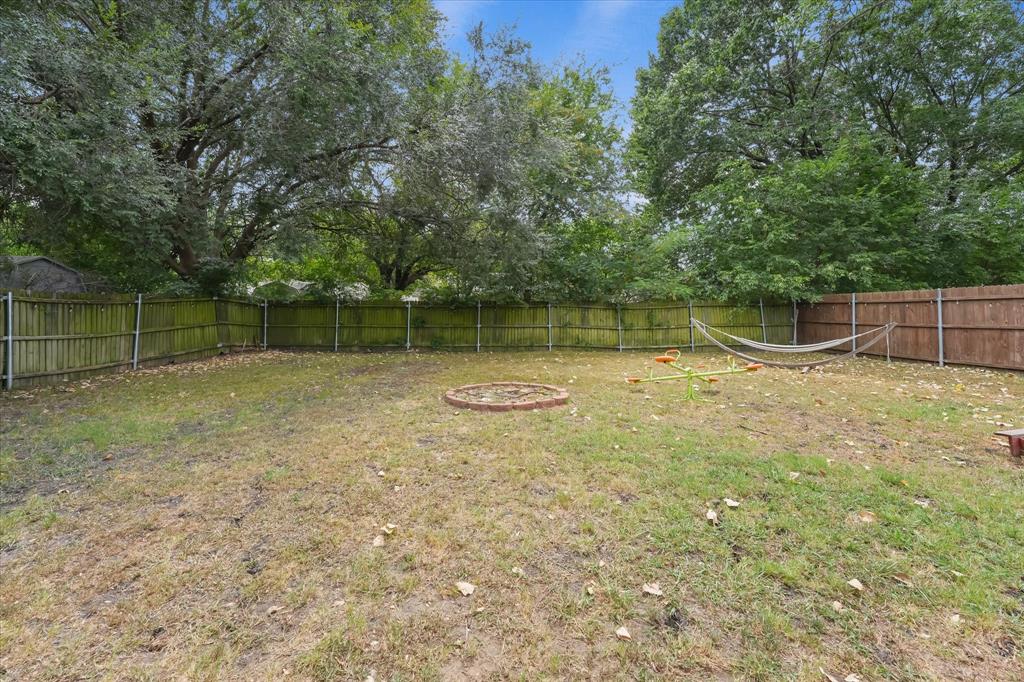 214 E Arkansas Street Property Photo 18