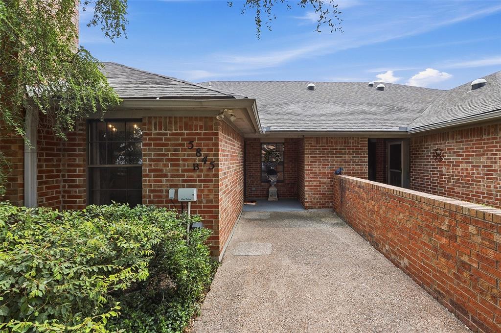 5845 Westhaven Drive B Property Photo 7