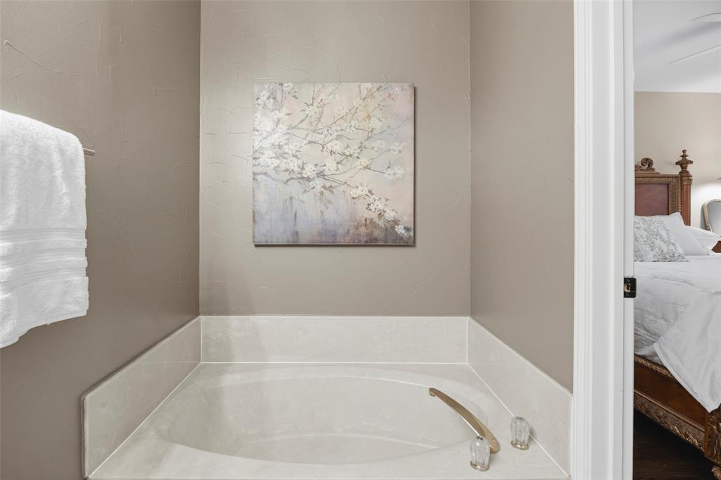 5845 Westhaven Drive B Property Photo 31