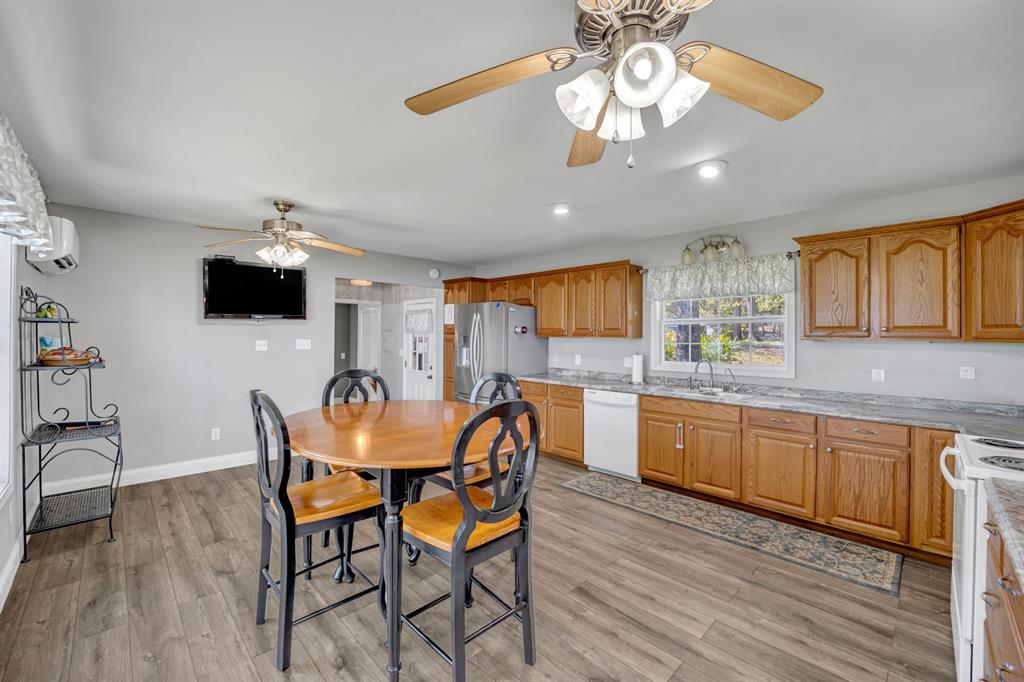 895 Fm 3288 Property Photo 5