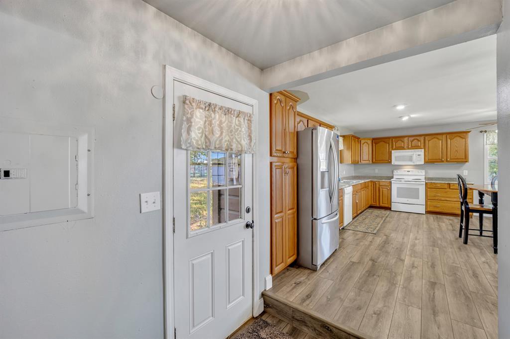 895 Fm 3288 Property Photo 8